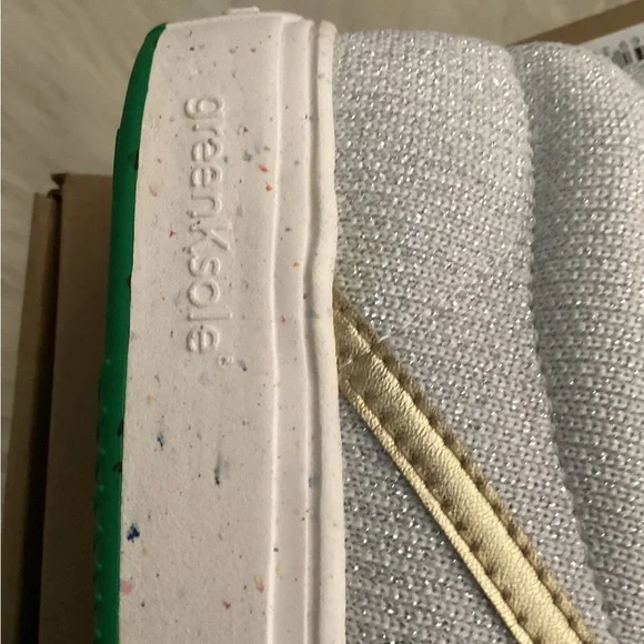 KOKOLU Comfort Knit Sneaker - Picture 8 of 12